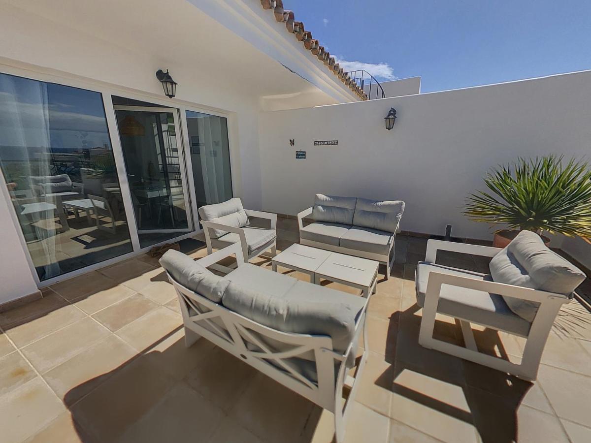 Frontline Beach Penthouse In Mi Capricho Sitio de Calahonda Екстериор снимка